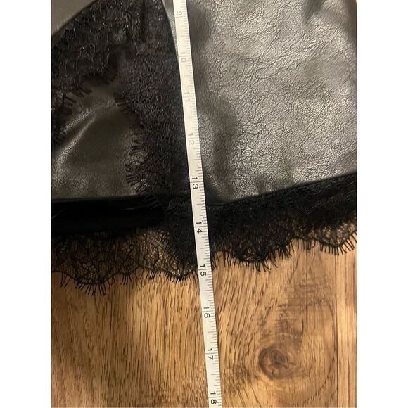 En Saison Black A-Line Skirt - Picture 8 of 9